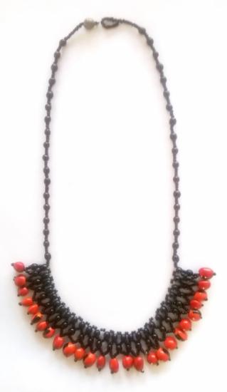 Huayruro necklace and achira – Alpaca Boom
